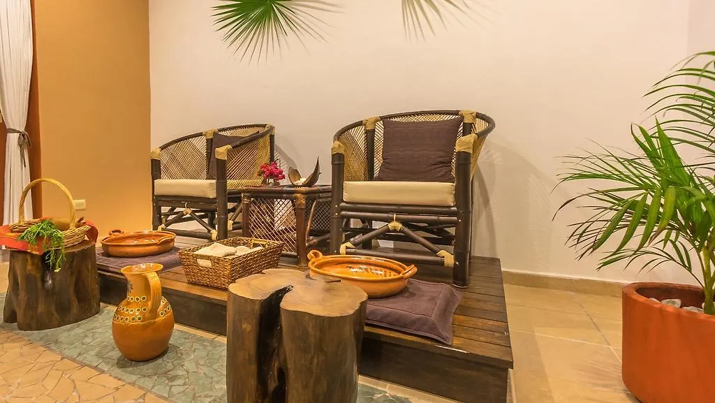 Bric Hotel & Spa Playa del Carmen 3*,  Mexico